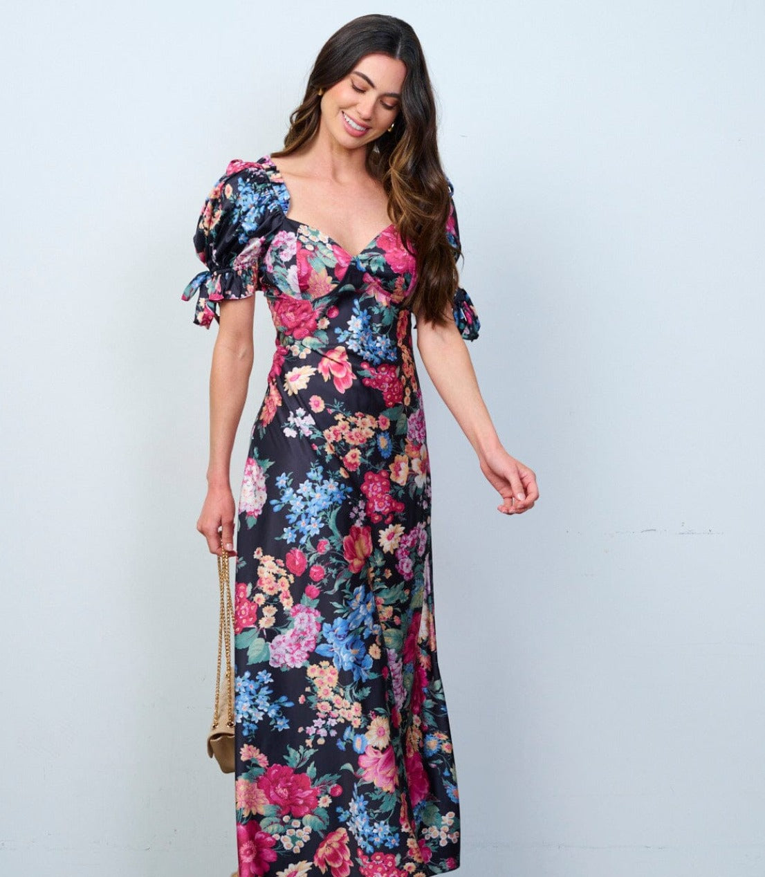 "Lucero" Short Puff Sleeves Floral Maxi Dress